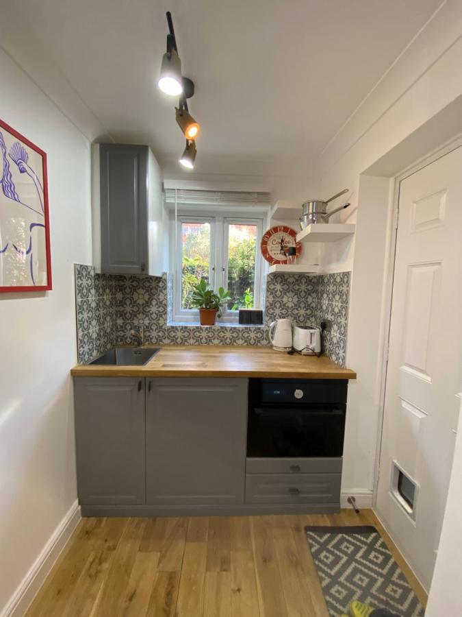 Stylish 1-Bed Studio Londres Exterior foto